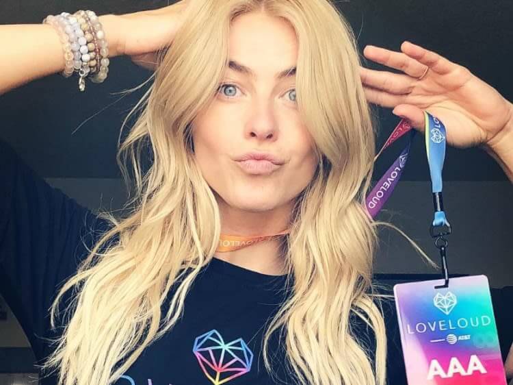 Julianne Hough